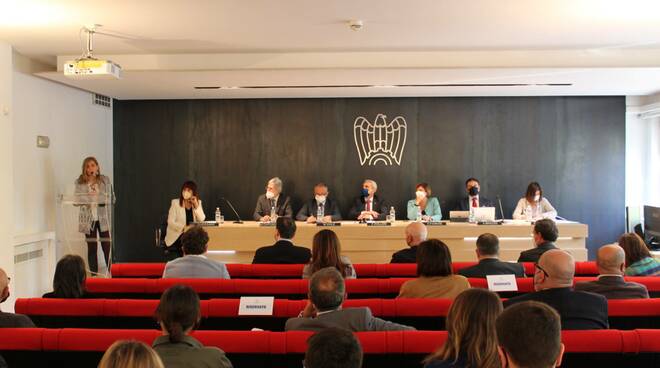 convegno-confindustria-mobilita-187636.660×368